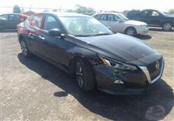 نيسان ألتيما